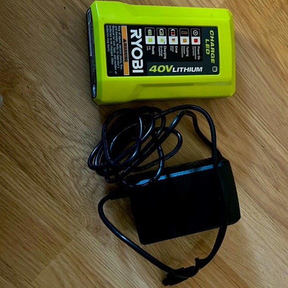 Ryobi 40v lithium charger with plug - Picture 1 of 3